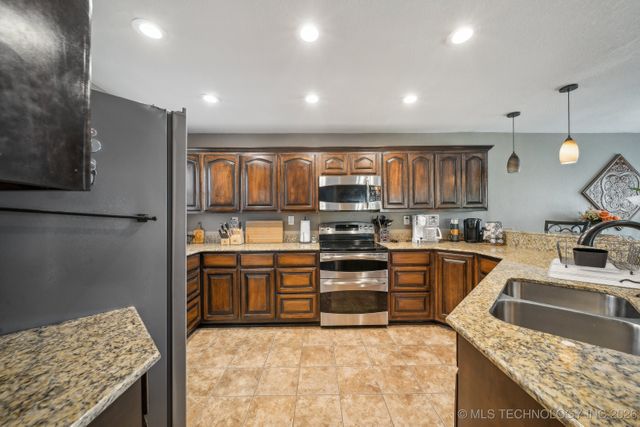 102 Aspen Street, Pryor, OK 74361