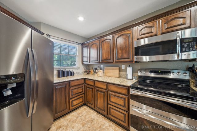 102 Aspen Street, Pryor, OK 74361