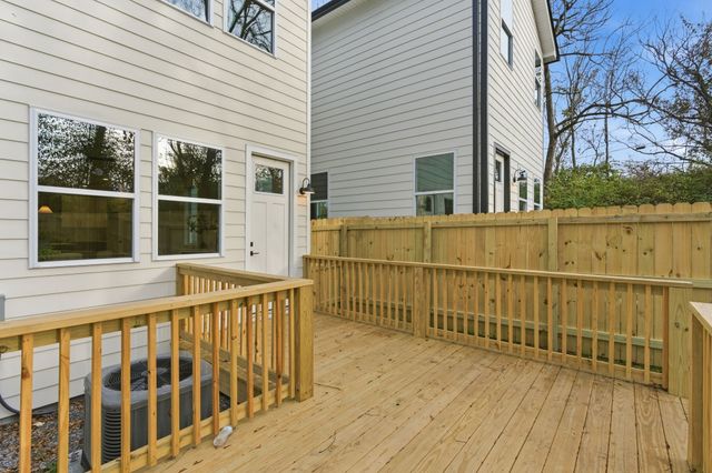 2235 Cruzen St, Nashville, TN 37211