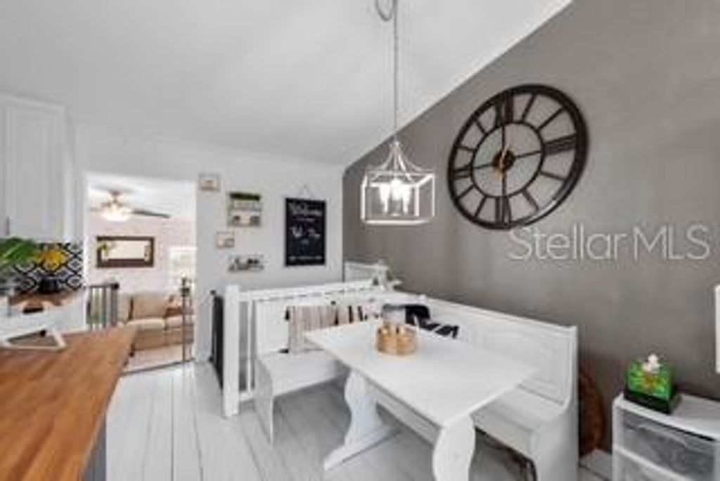 Image 17 of property listing at 2835 WISTERIA PLACE, Punta Gorda, FL 33950