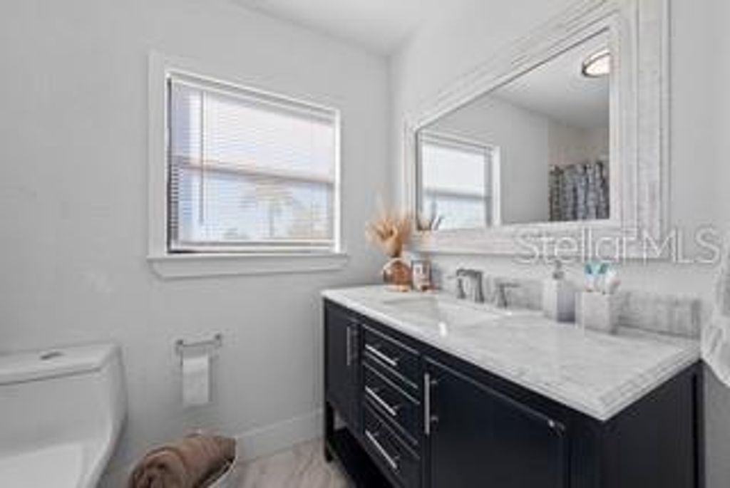 Image 33 of property listing at 2835 WISTERIA PLACE, Punta Gorda, FL 33950