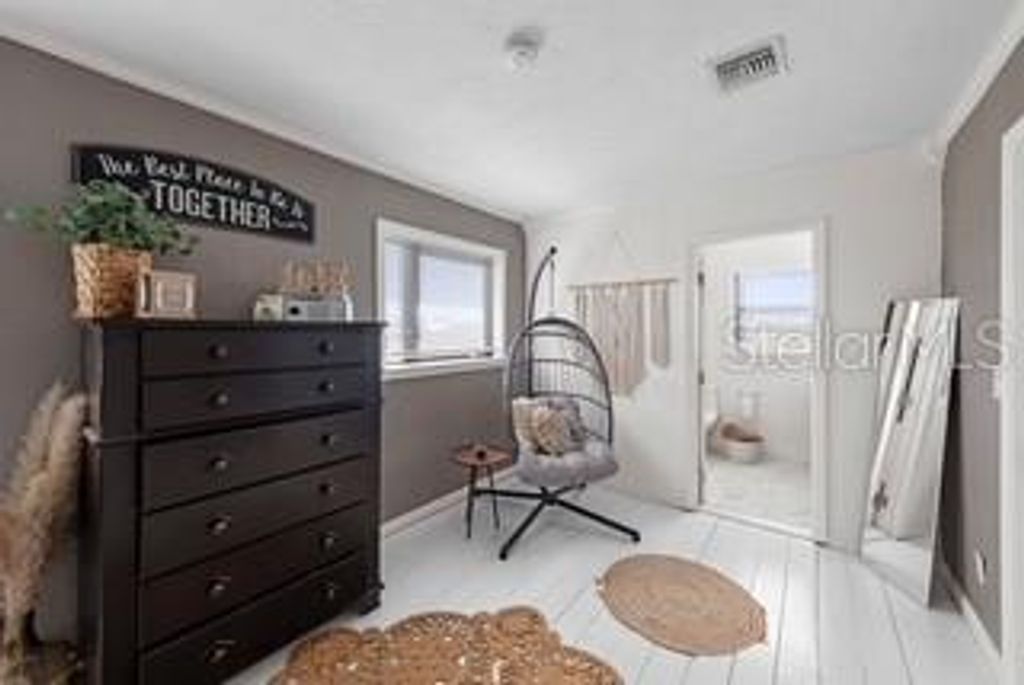 Image 38 of property listing at 2835 WISTERIA PLACE, Punta Gorda, FL 33950