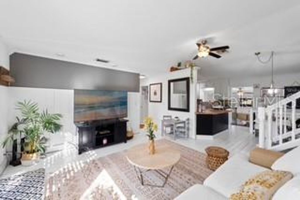 Image 7 of property listing at 2835 WISTERIA PLACE, Punta Gorda, FL 33950