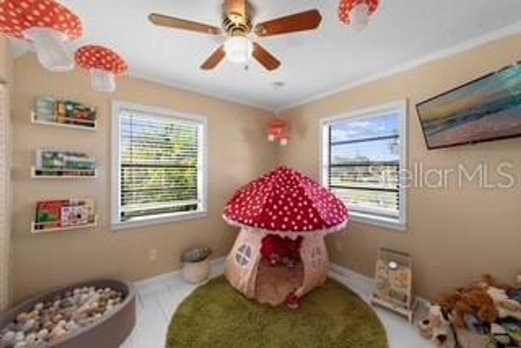 Image 8 of property listing at 2835 WISTERIA PLACE, Punta Gorda, FL 33950