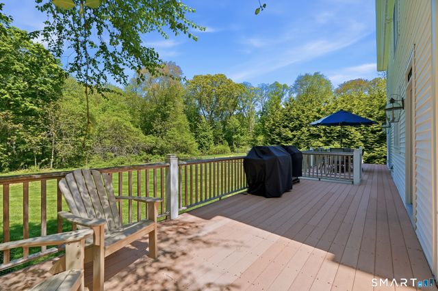 7 Orchard Heights Road, Essex, CT 06426