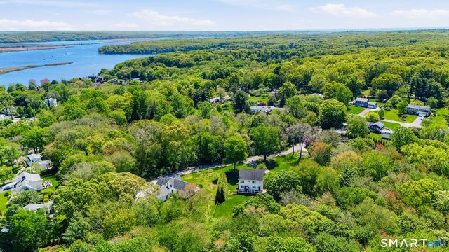 7 Orchard Heights Road, Essex, CT 06426