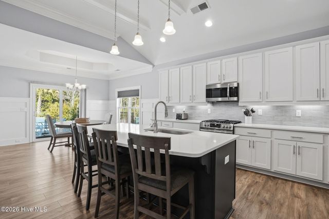 6476 Bryson Drive SW, Ocean Isle Beach, NC 28469