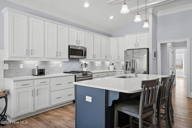 6476 Bryson Drive SW, Ocean Isle Beach, NC 28469