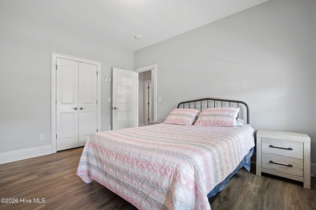 6476 Bryson Drive SW, Ocean Isle Beach, NC 28469