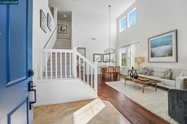 4926 Redwood Ave, Dublin, CA 94568