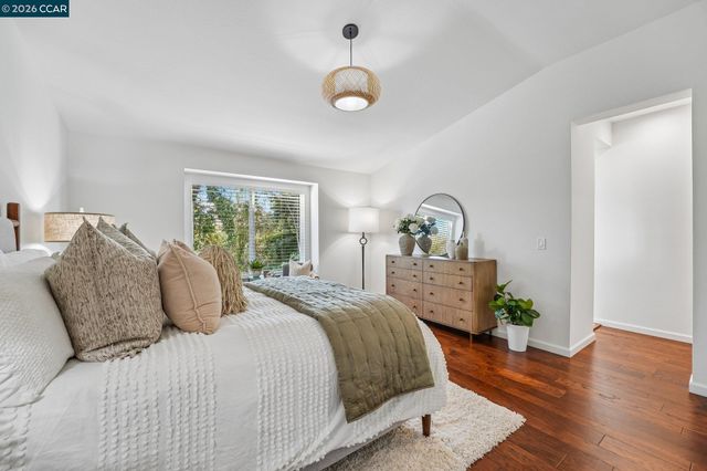 4926 Redwood Ave, Dublin, CA 94568