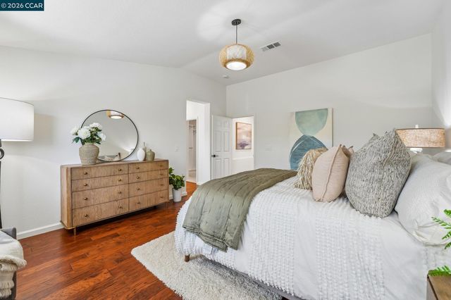 4926 Redwood Ave, Dublin, CA 94568