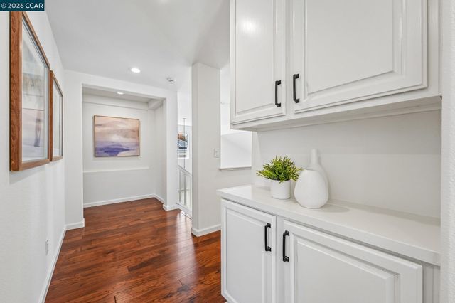 4926 Redwood Ave, Dublin, CA 94568