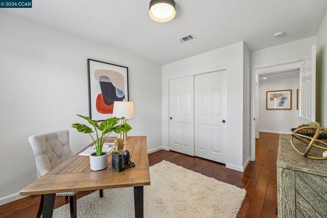 4926 Redwood Ave, Dublin, CA 94568