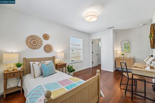 4926 Redwood Ave, Dublin, CA 94568