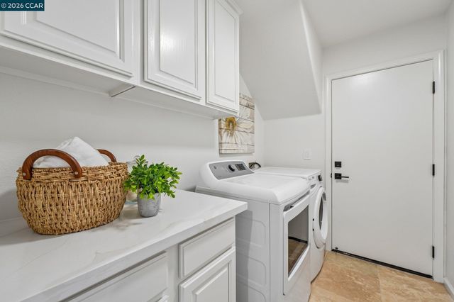 4926 Redwood Ave, Dublin, CA 94568