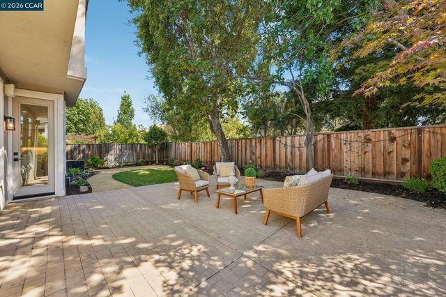 4926 Redwood Ave, Dublin, CA 94568