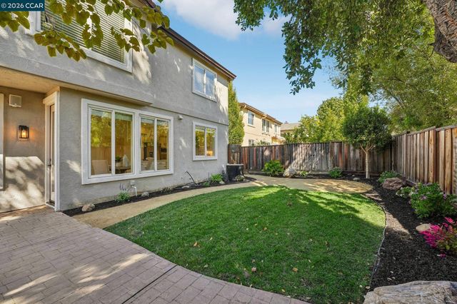 4926 Redwood Ave, Dublin, CA 94568
