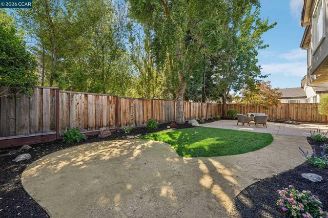 4926 Redwood Ave, Dublin, CA 94568