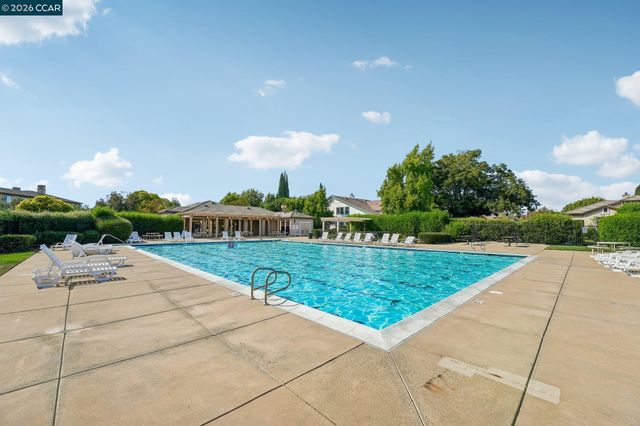 4926 Redwood Ave, Dublin, CA 94568