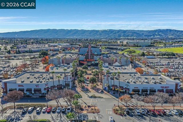 4926 Redwood Ave, Dublin, CA 94568