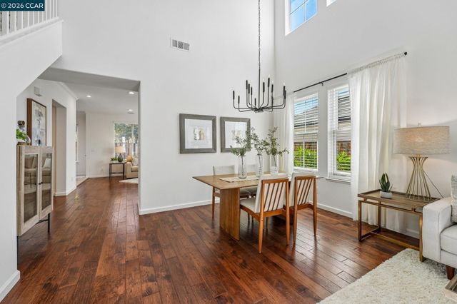 4926 Redwood Ave, Dublin, CA 94568