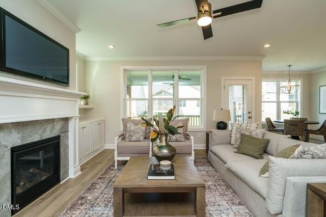 737 W Holly Springs Road, Holly Springs, NC 27540