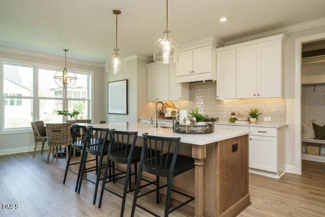 737 W Holly Springs Road, Holly Springs, NC 27540