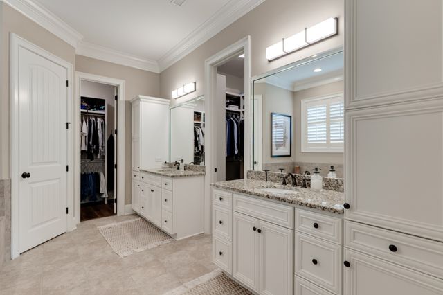 1660 Noah Ln, Gallatin, TN 37066