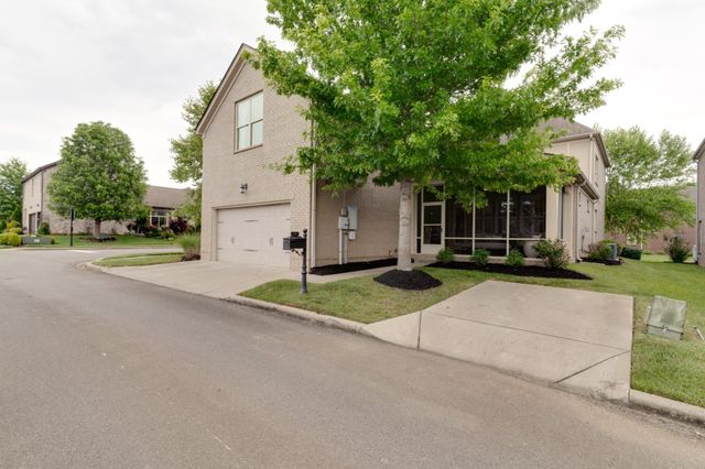 1660 Noah Ln, Gallatin, TN 37066