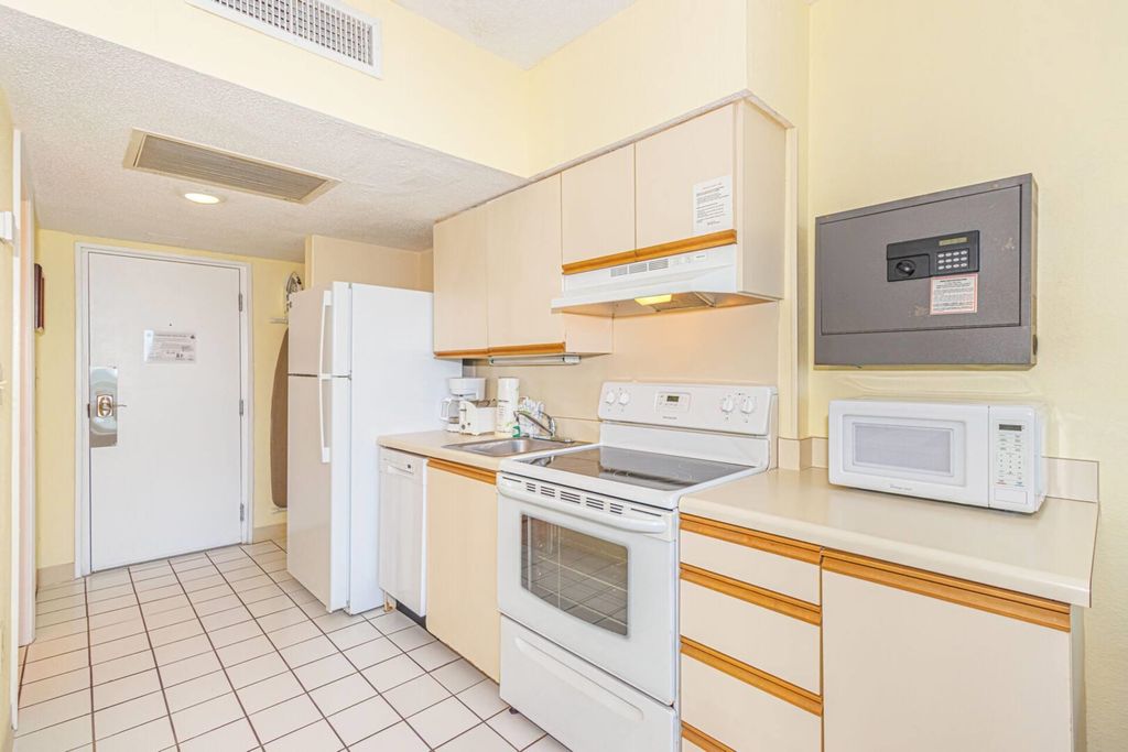 1304 N Ocean Blvd. # 303, Myrtle Beach, SC 29577 — photo 3
