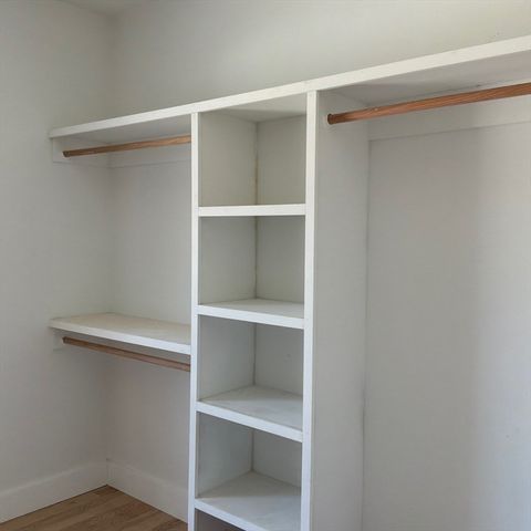 10 April Way, Millis, MA 02054