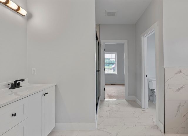10 April Way, Millis, MA 02054