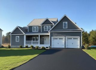 10 April Way, Millis, MA 02054