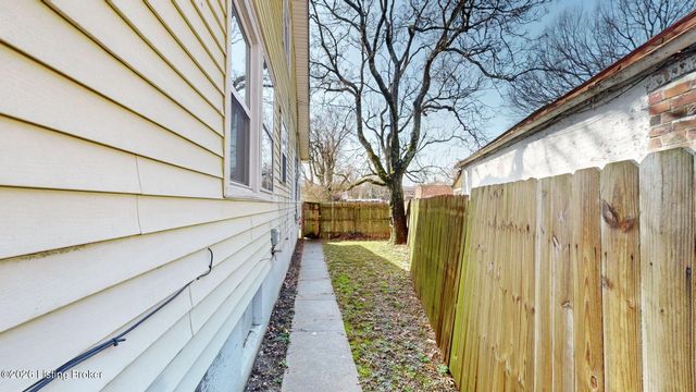 2101 Saint Xavier St, Louisville, KY 40212