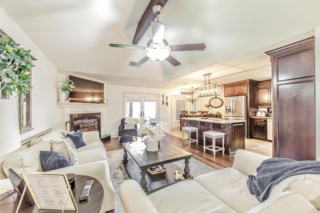 1500 Coral Dr, Houma, LA 70360