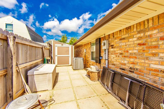 1500 Coral Dr, Houma, LA 70360