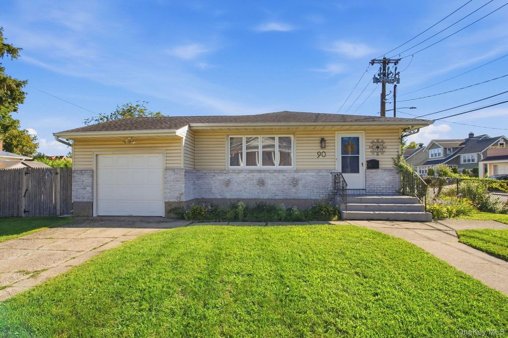 90 Conklin Street, Farmingdale, NY 11735 — exterior