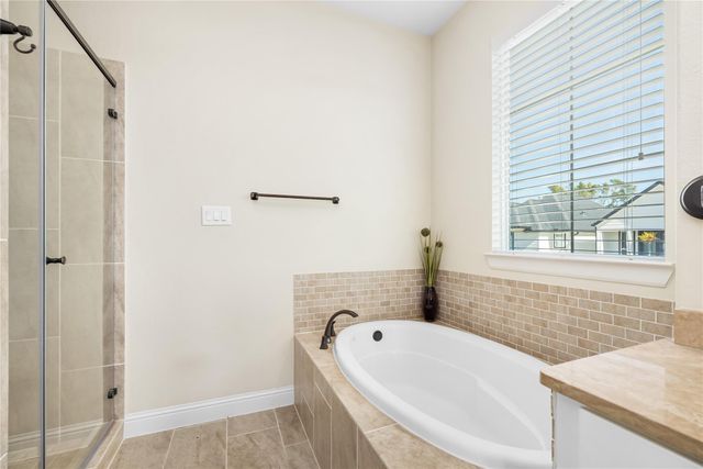 4003 Beacon Fisher Drive, Houston, TX 77018