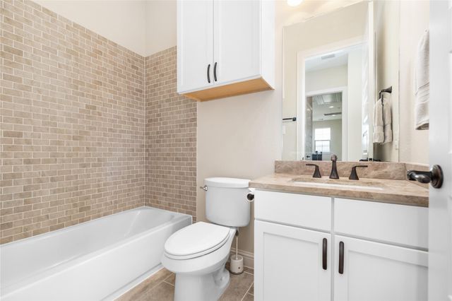 4003 Beacon Fisher Drive, Houston, TX 77018