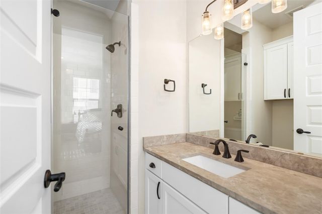4003 Beacon Fisher Drive, Houston, TX 77018