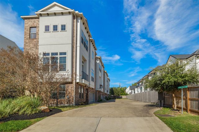 4003 Beacon Fisher Drive, Houston, TX 77018