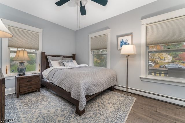 22 Fairview Ave, Clinton Town, NJ 08809