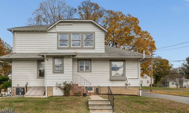 22 Fairview Ave, Clinton Town, NJ 08809