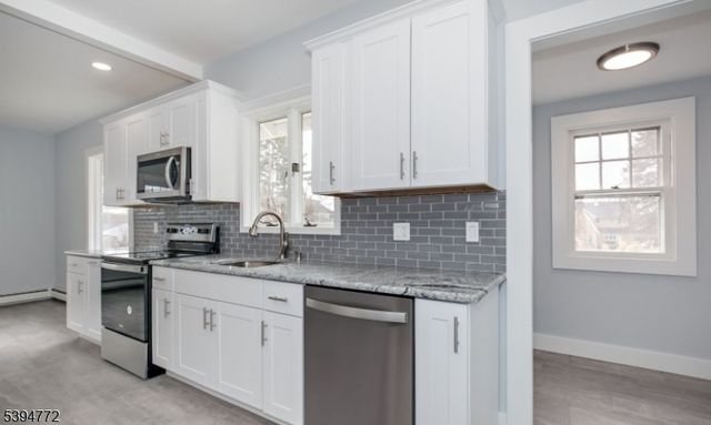 22 Fairview Ave, Clinton Town, NJ 08809