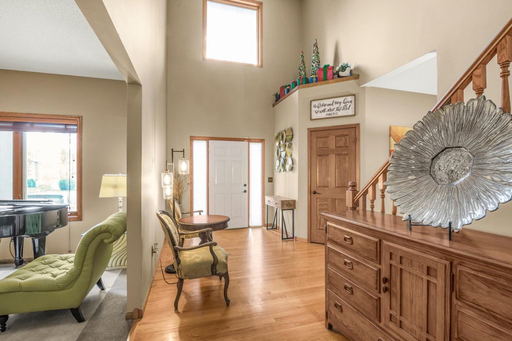 10512 Hidden Oaks Lane N, Champlin, MN 55369 — exterior