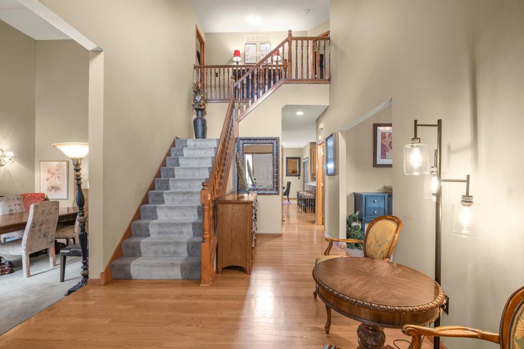 10512 Hidden Oaks Lane N, Champlin, MN 55369 — photo 2