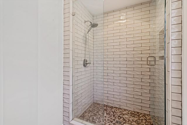 2973 OAKLEIGH LN, Germantown, TN 38138