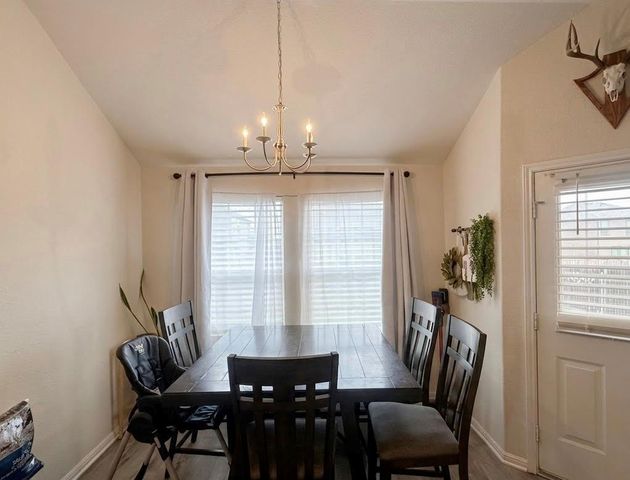 107 Jim Dandy DR, Elgin, TX 78621