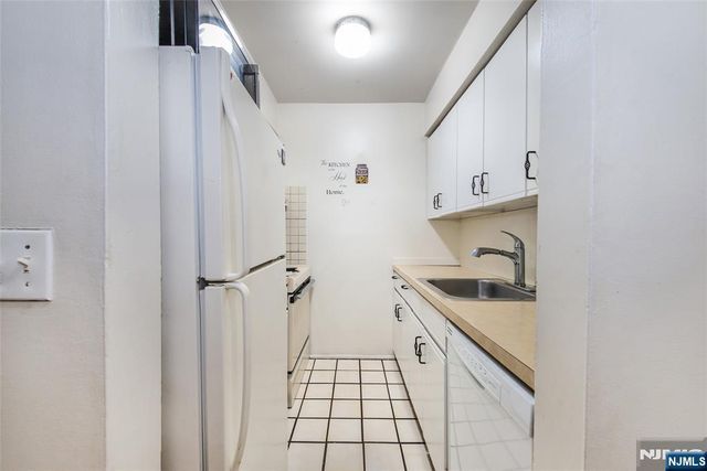 7117 Park Avenue C7, North Bergen, NJ 07047
